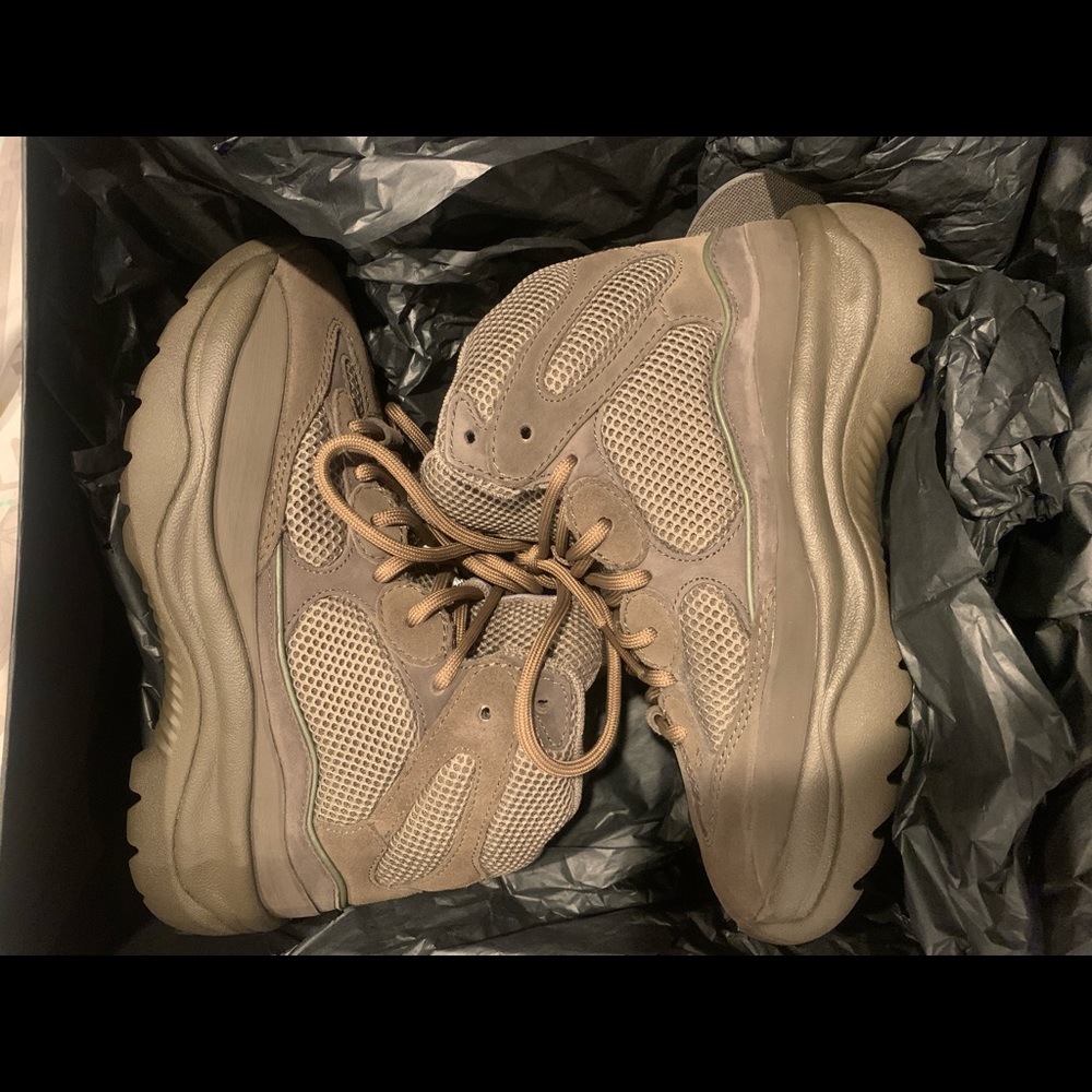 Yeezy Boot season 7